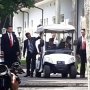 Ajak Salat Jumat, Jokowi Gantian Sopiri Mahathir