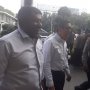 Berkemeja Putih, Menkumham Yasonna Diperiksa KPK soal e-KTP