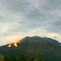 Pagi Ini, Gunung Agung Kembali Erupsi, Ketinggian Abu 2.000 Meter
