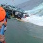 Panik Air Laut Masuk Dek, Penumpang KM Lestari Berebut Pelampung