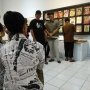 Titi Mongso, Merawat Koran dan Majalah Tempo Dulu di Era Digital