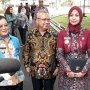 Bertemu Jokowi, Sejumlah Bupati Minta Honorer Diangkat PNS