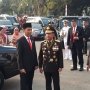 Jokowi Disambut Kapolri di Acara HUT - 72 Bhayangkara di Istora
