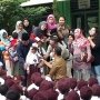 Anak SD Bertanya ke Anies : Pak Gubernur Anaknya Berapa?