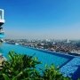 Hotel di Semarang Tawarkan Nuansa Berenang di Atas Awan
