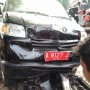 Mobil Plat Merah Tabrak Beruntun 6 Motor dan Gerobak Pecel Ayam