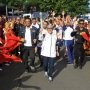Ratusan Pelajar Sambut Kirab Obor Asian Games 2018