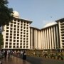 Mau Demo Bawaslu, Massa Ormas FPI sampai LPI Salat Jumat di Masjid Istiqlal