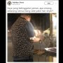 Viral, Cara Unik Tukang Sate Ini Mengipasi Jualannya