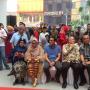Ada Istri, Sandiaga Didekati Perempuan di Mayestik Red Carpet
