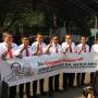 Berdasi Merah dan Naik Moge, Timses Jokowi - Ma'ruf Amin ke KPU