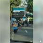 Ngeblong Jalur, Bus Jurusan Surabaya-Banyuwangi Kena Batunya
