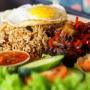 Bahaya! Sebaiknya Hindari Makan Nasi Goreng dengan Timun