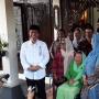 Makan Bubur, Jokowi Ucapkan Selamat Ultah Mendiang Gus Dur