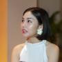 5 Gaya Liburan Vanesha Prescilla Pemeran Milea di Film Dilan 1991