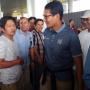 Gaya Santai Sandiaga Uno Kunjungi Kampung Halaman Ahok