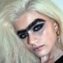 Punya Alis Tebal Menyatu, Model Ini Jadi Banyak Haters
