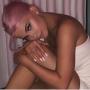 Gaya Rambut Pink Kyle Jenner Ini Harganya Nggak Nguras Kantong!