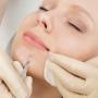 Facial Wajah Saat Berjerawat Bisa Bikin Infeksi?