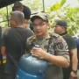 Pasha Ungu Wawali Palu Ikut Angkut Galon buat Pengungsi Gempa