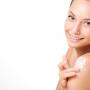 5 Whitening Body Lotion Terbaik, Begini Cara Memutihkan Kulit yang Aman