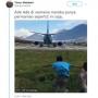 Video Viral, Bocah Main di Belakang Pesawat yang Mau Lepas Landas