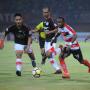 Madura United dan Persipura Berbagi Poin di Pekan 26