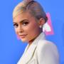 Kylie Jenner Tak Percaya Diri Pasca Melahirkan