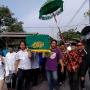 Sambut Jenazah Anaknya, Ibunda Jannatun Cintya Pingsan