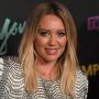 Hilary Duff Bikin Minuman Smoothie dari Plasenta Anaknya