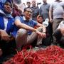 Bicara Kasar, Mulut Sandiaga Dijejali Cabai