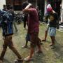 Anak Jalanan Mabuk Rebusan Pembalut Sambil Isap Obat Nyamuk