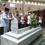 Mpok Nur Ingatkan Sandiaga Ziarah ke Makam Habib Cikini