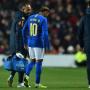 Brasil Taklukkan Kamerun, Neymar Dibekap Cedera