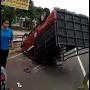 Kecelakaan Maut Santri di Cipondoh, Darah Berceceran di Jalan