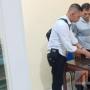 Kisah Sandal Jepit dan Remaja Pencuri Ponsel