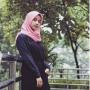 Bantu Bibi Jual Nasi Uduk, Gadis Cantik Ini Viral