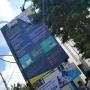 Heboh Pria Tak Dikenal Panjat Papan Baliho Raksasa di Kampus Al Azhar