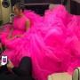 Hadiri Premiere Filmnya, Jennifer Lopez Butuh Mobil Van untuk Gaun Ini