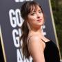 Akur! Dakota Johnson Liburan Bareng Chris Martin dan Gwyneth Paltrow