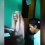 Para Jomblo, Lelaki Desa Ini Sunting Bule Cantik Bak Paris Hilton!