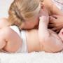Risiko Memisahkan Bayi dari Ibu yang Positif Corona Covid-19