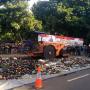 Polisi Musnahkan Puluhan Ribu Botol Miras Hasil Sitaan di Jakarta