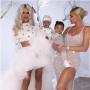 Natal Pertama, Putri Khloe Kardashian Pakai Turban Buatan Rinaldy Yunardi