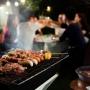 5 Trik Biar Makan Tetap Terkendali Saat Barbeque Tahun Baru