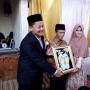 Pengantin Ini Pamer Sendal Jepit Sebagai Mahar, Filosofinya Bikin Makjleb