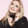 Model Down Syndrome Ini Jadi Brand Ambassador Benefit Cosmetics