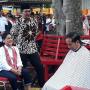 Disaksikan Istri dan Ridwan Kamil, Jokowi Ikut Cukur Rambut Massal di Garut
