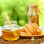 Bukan Cuma Punya Hasil Flawless, Kandung Produk Lebah di Dalam Bedak Ini Jaga Kulit Tetap Terawat dan Awet Muda