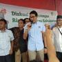 Blusukan ke Lokasi Kebakaran Tomang, Sandiaga Kampanyekan Ini ke Warga